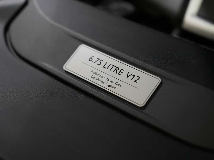 劳斯莱斯 古思特 2023 汽车图片 #12