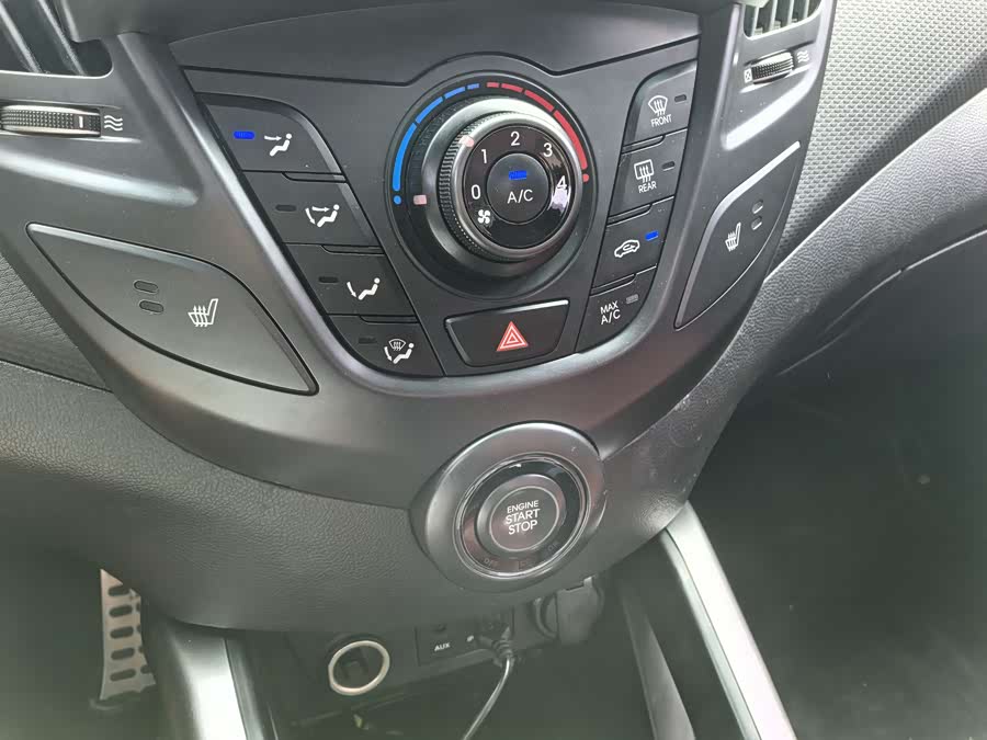 Hyundai Veloster 2016 #12 Hyundai Veloster 2016 car image #12