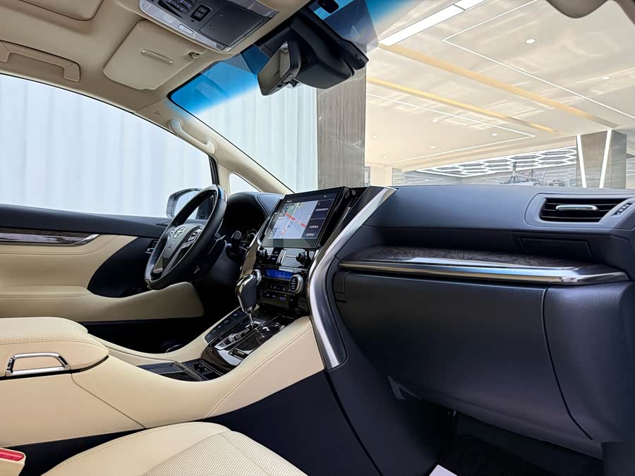 Toyota Vellfire 2023 #12 Toyota Vellfire 2023 صورة سيارة #12