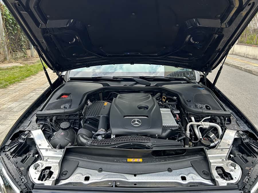 Mercedes-Benz E Class 2019 image de voiture #12