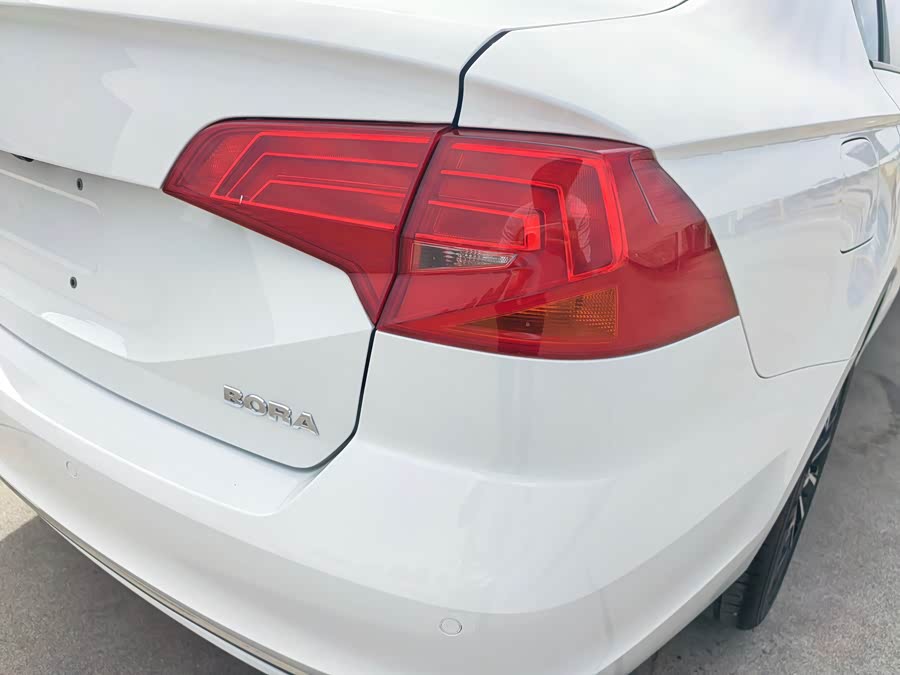 Volkswagen Bora 2020 car image #12