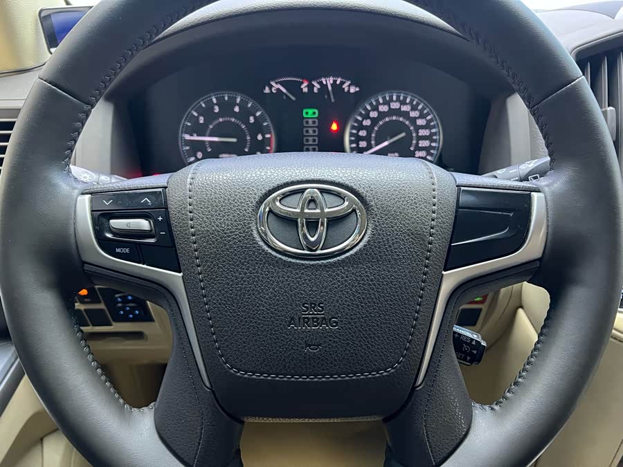 Toyota 2017 car image #12