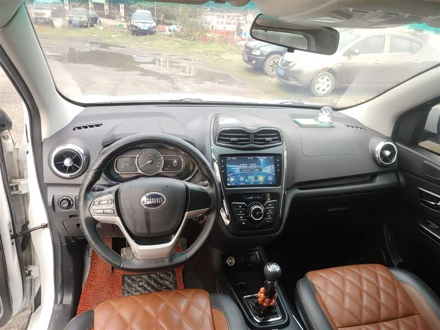 SWM斯威汽车 SWM斯威X3 2018 #12 SWM斯威汽车 SWM斯威X3 2018 汽车图片 #12