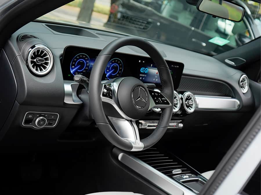 Mercedes-Benz EQB Class 2025 car image #12