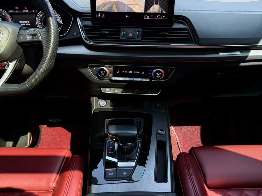 Audi Q5L Sportback 2022 #12 Audi Q5L Sportback 2022 car image #12