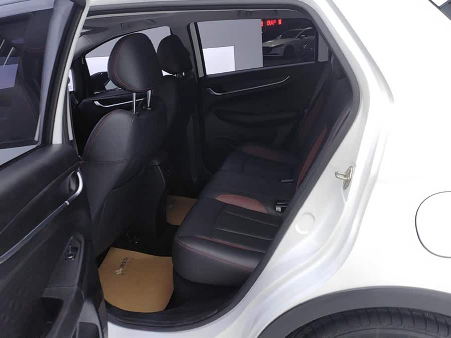 GEELY Vision X3 2021 car image #12