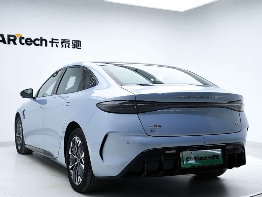 BYD Seal 2022 car image #12