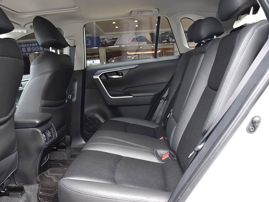 Toyota RAV4 2023 #12 Toyota RAV4 2023 immagine di auto #12