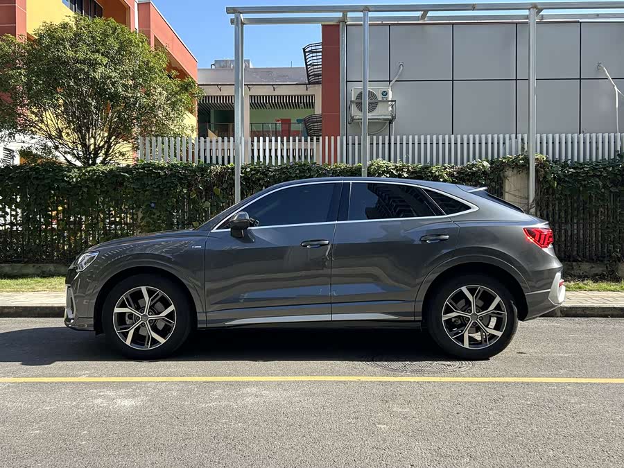 Audi Q3 Sportback 2020 car image #12