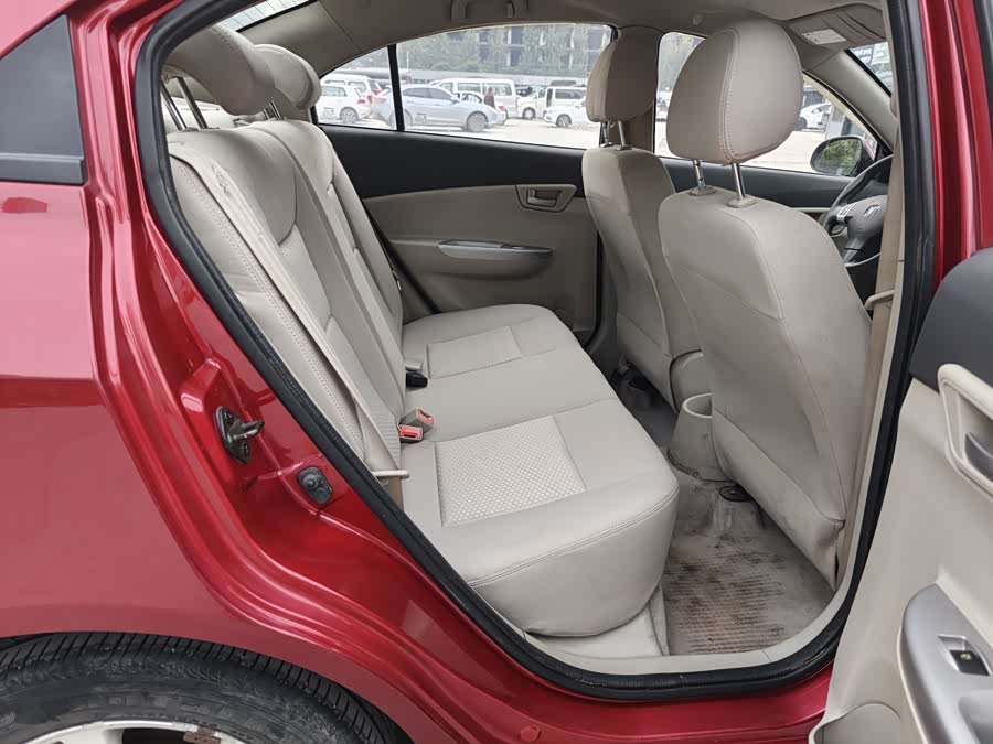 Changan Alsvin V5 2014 car image #12