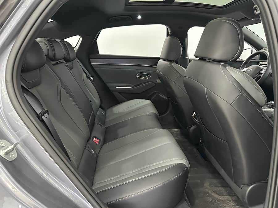 BYD Qin L 2025 #12 BYD Qin L 2025 car image #12