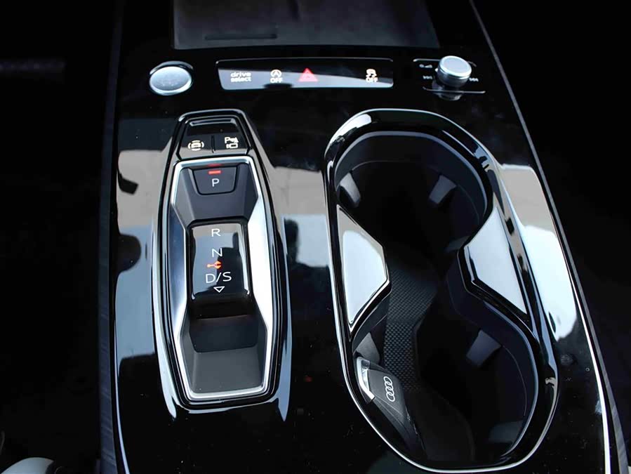 Audi FAW Audi A5L 2025 #12 Audi FAW Audi A5L 2025 car image #12