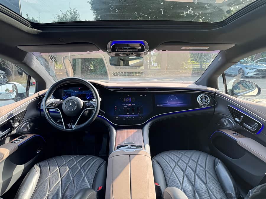 Mercedes-Benz EQS Class 2023 car image #12