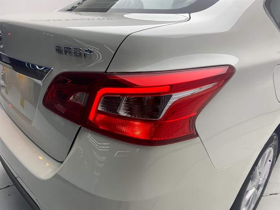 Nissan Sylphy car image #12
