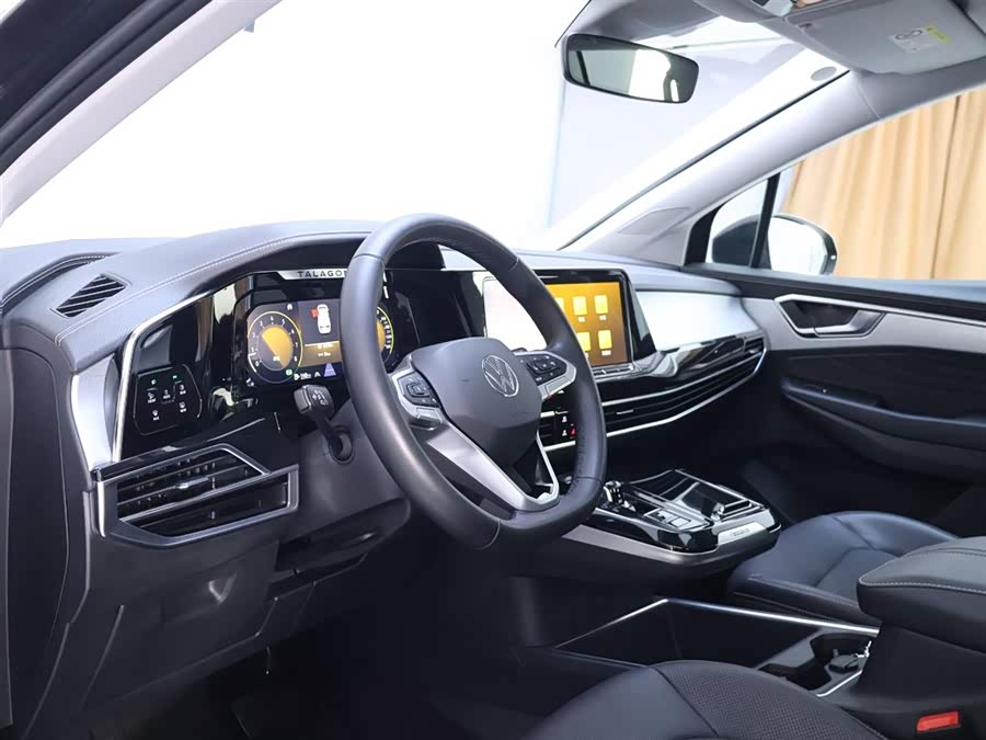 Volkswagen Talagon 2023 car image #12