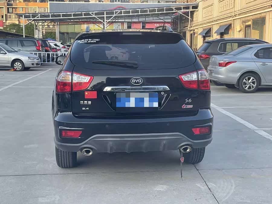 BYD S6 2014 car image #12