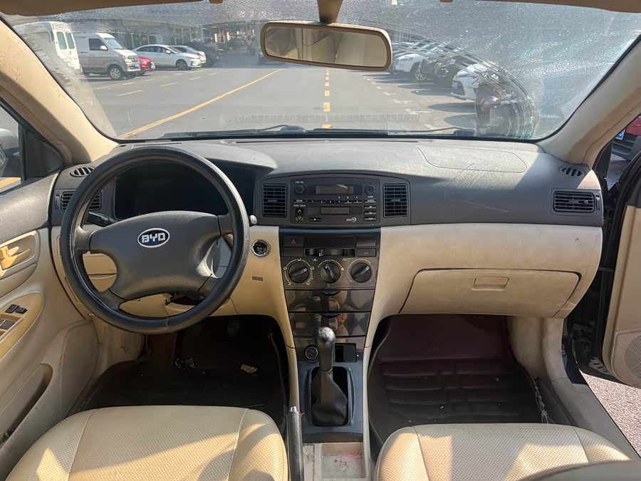 BYD F3 2012 car image #12