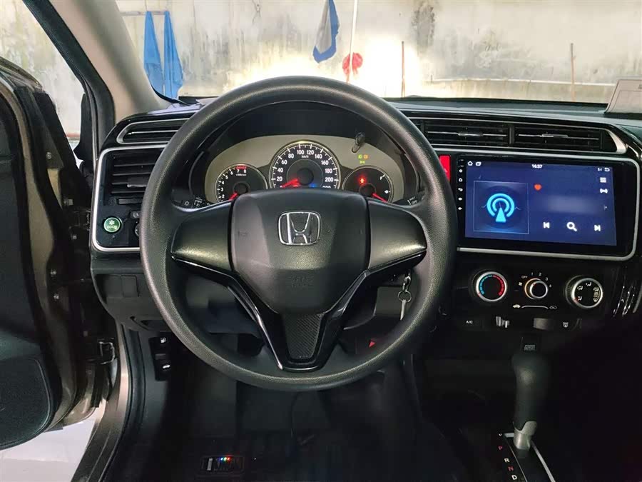 Honda Greiz 2018 car image #12