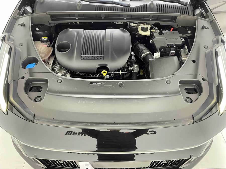 Lynk & Co 03 2022 car image #12