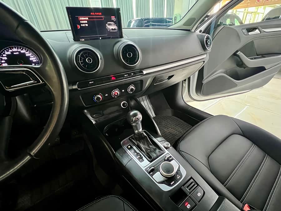 Audi A3 2017 car image #12