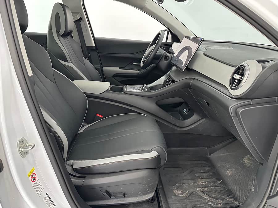 BYD Sea Lion 05 DM-i 2025 car image #12