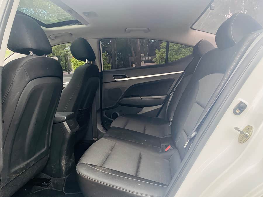 Hyundai Elantra AD 2018 car image #12