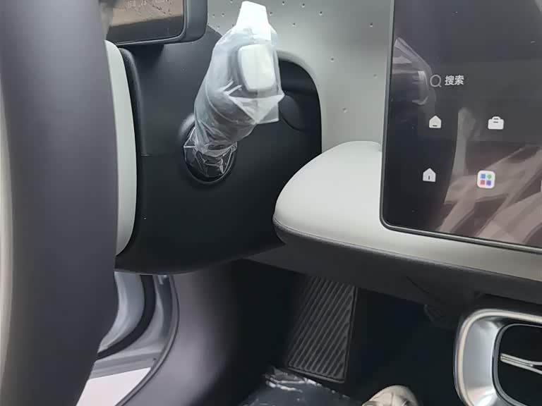 零跑汽车 零跑B01 2025 汽车图片 #12