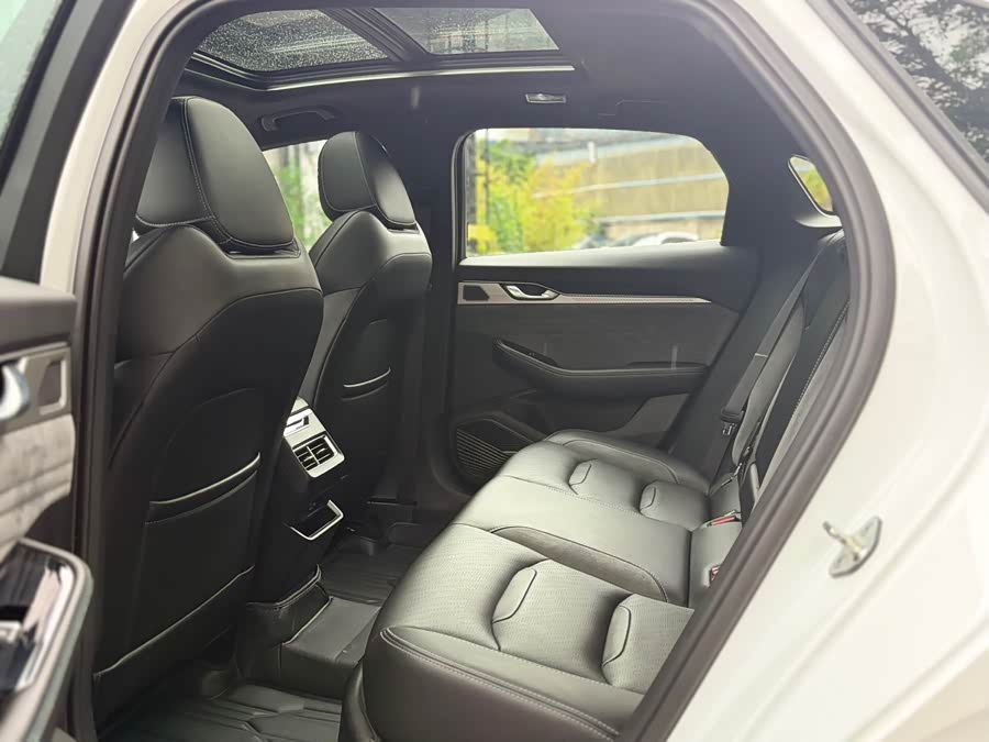 GEELY Preface 2022 #12 GEELY Preface 2022 car image #12
