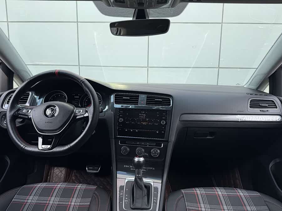 Volkswagen Golf (Imported) 2019 imagem de carro #12