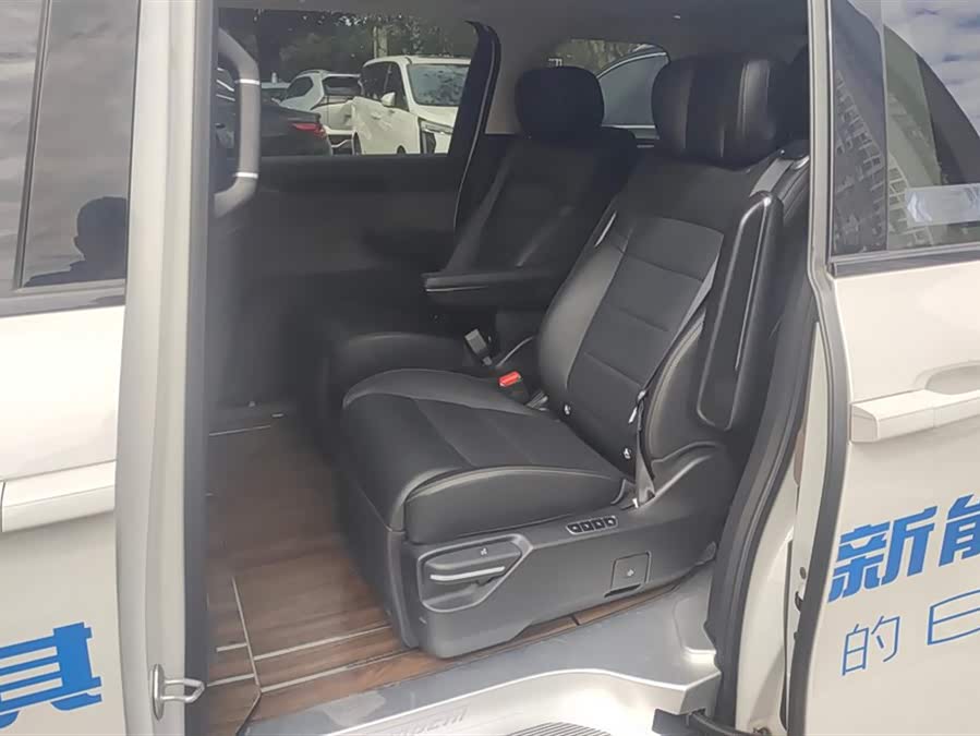 GAC Trumpchi E8 New Energy 2023 car image #12