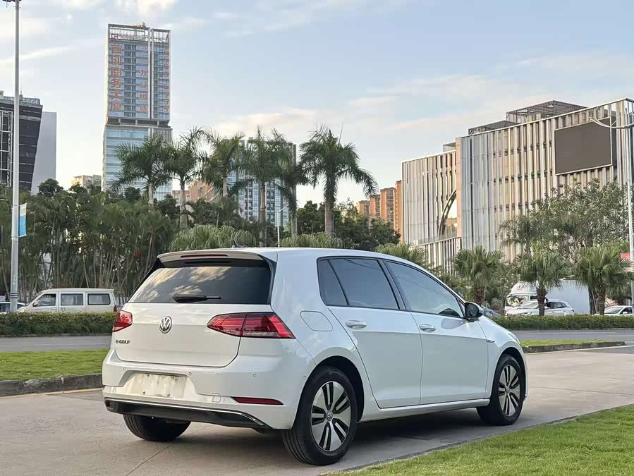 Volkswagen Golf New Energy (Imported) 2018 صورة سيارة #12