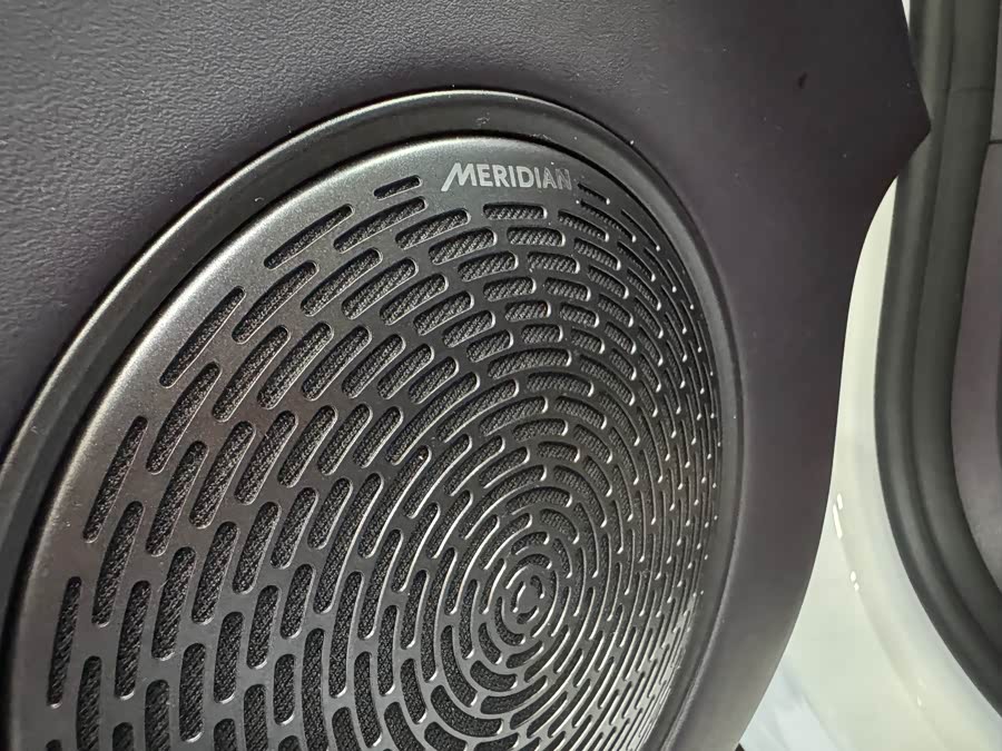 阿维塔 阿维塔06 2025 汽车图片 #12