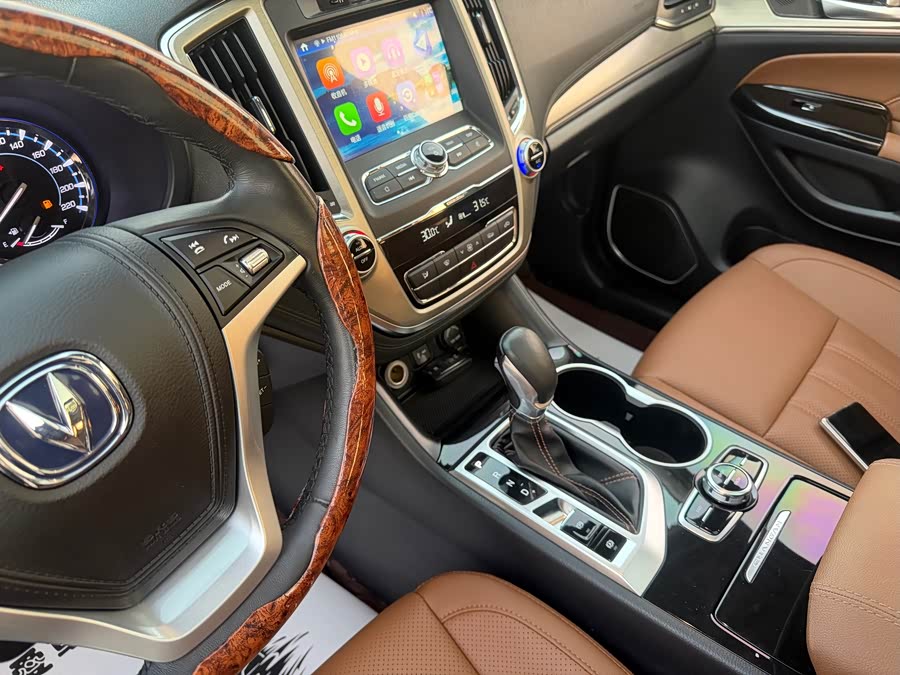 长安 长安CS95 2017 汽车图片 #12