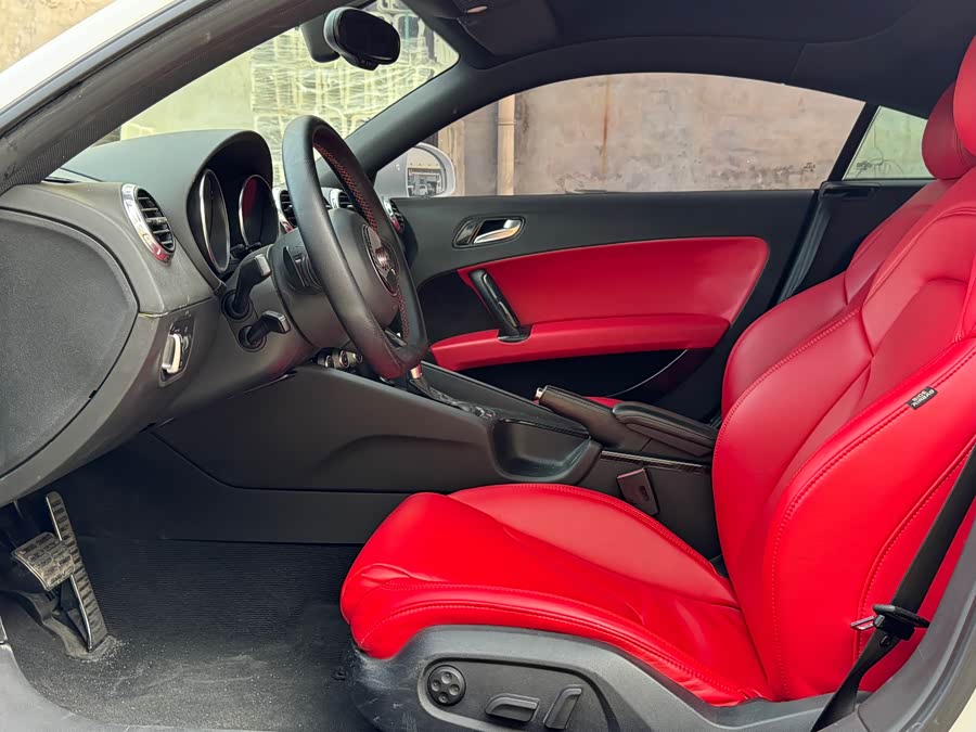 Audi TT 2012 image de voiture #12