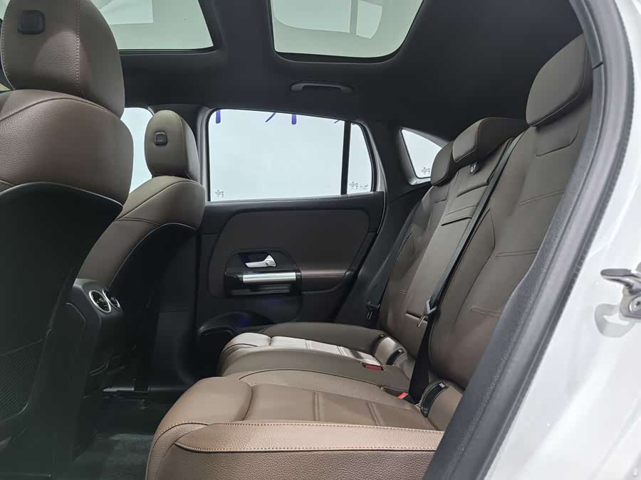 Mercedes-Benz EQA Class 2025 car image #12