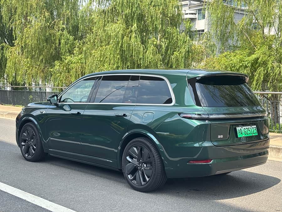 理想汽车 理想MEGA 2025 汽车图片 #12