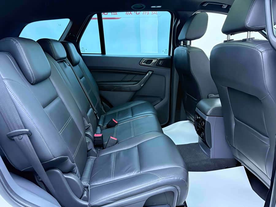 Ford Everest 2017 car image #12