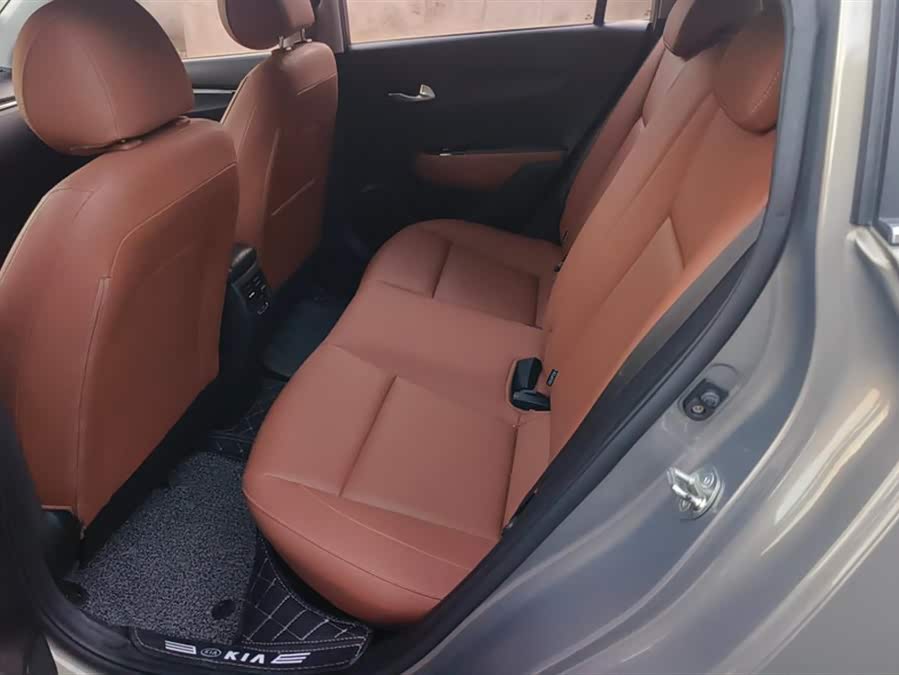 Kia Rio Cross 2017 صورة سيارة #12