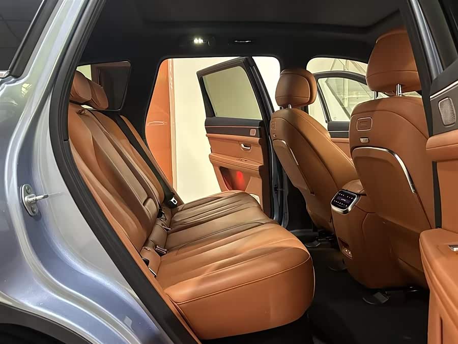 2024 car image #12