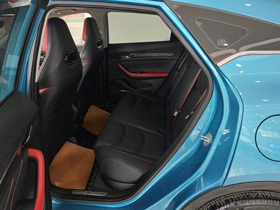 GEELY 2021 car image #12