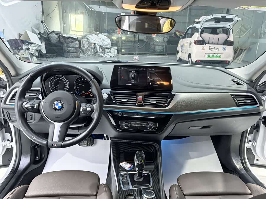 BMW 1 Series 2023 صورة سيارة #12