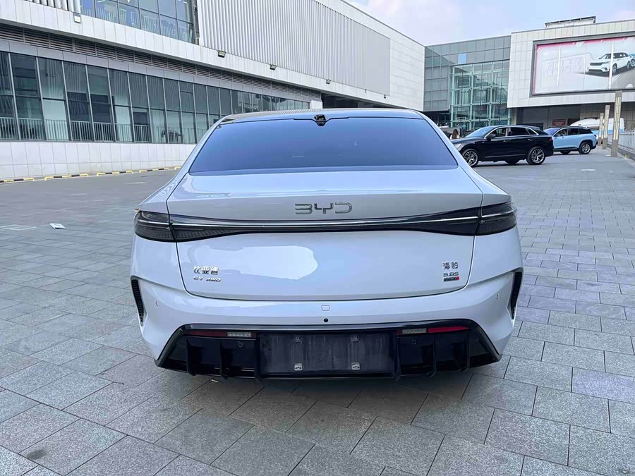 BYD Seal 2025 #12 BYD Seal 2025 immagine di auto #12