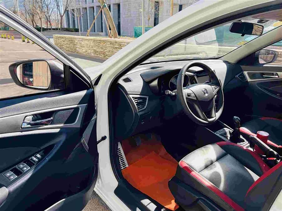 Changan Eado XT 2017 car image #12