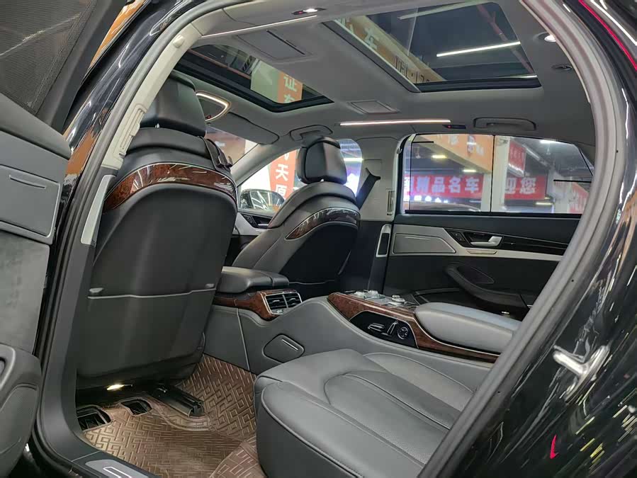 Audi A8 2014 car image #12