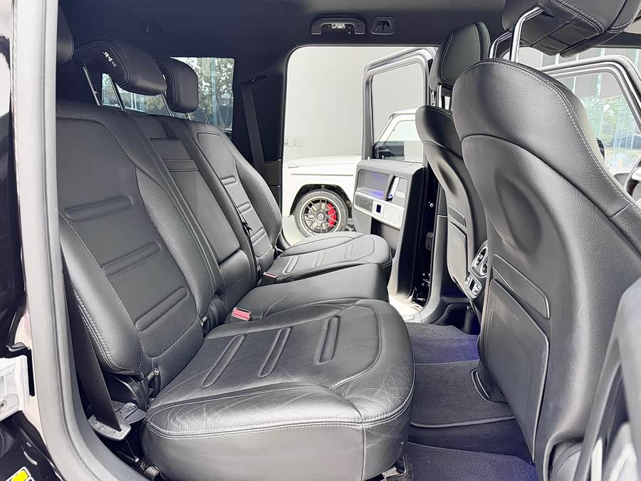 Mercedes-Benz G Class 2019 immagine di auto #12