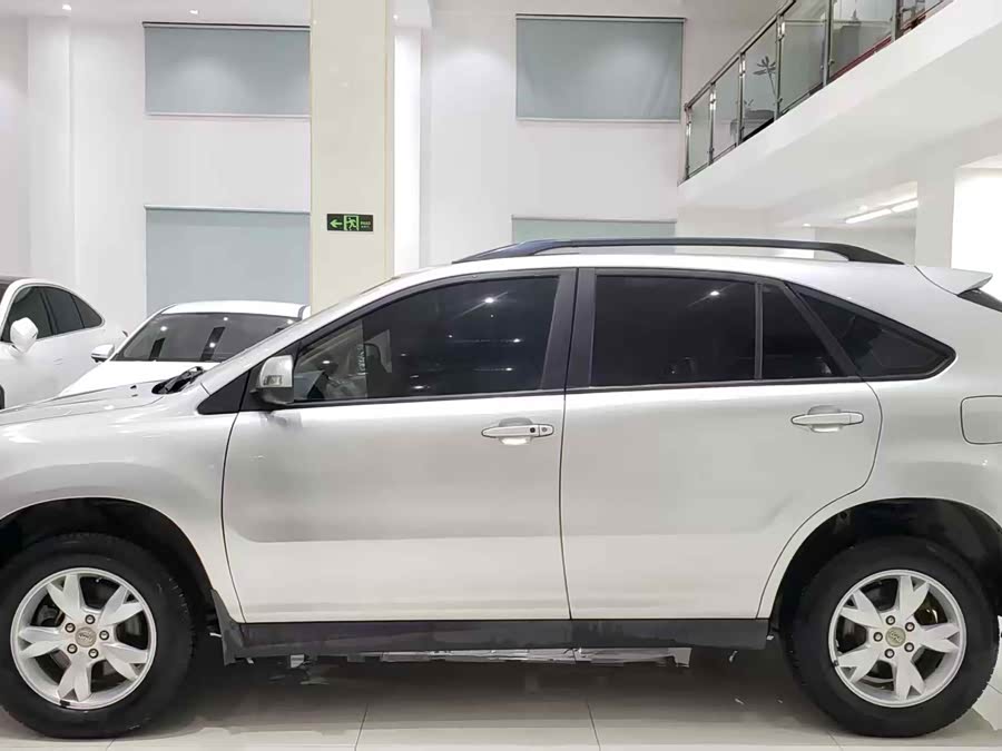BYD S6 2014 car image #12