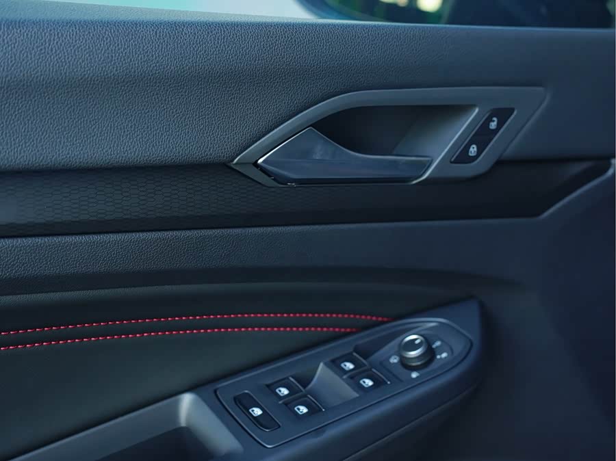 Volkswagen GolfGTI 2022 #12 Volkswagen GolfGTI 2022 car image #12