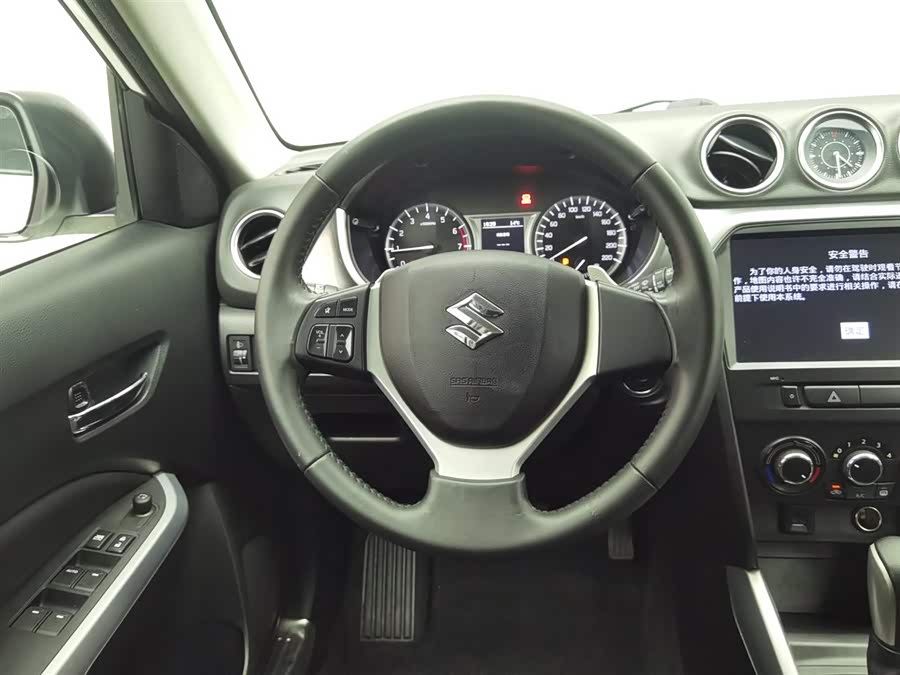 Suzuki Vitara 2017 immagine di auto #12