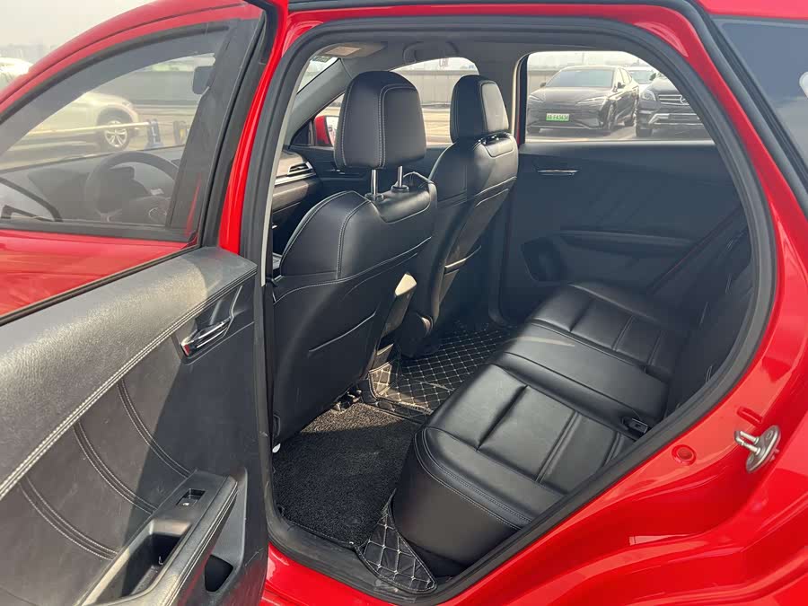 BYD e2 2019 изображение автомобиля #12