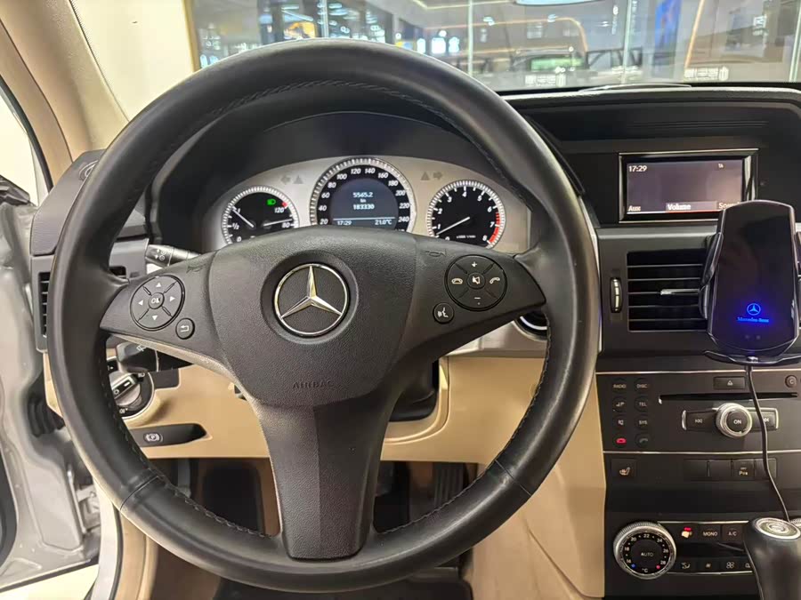 Mercedes-Benz GLK Class (Imported) 2011 immagine di auto #12